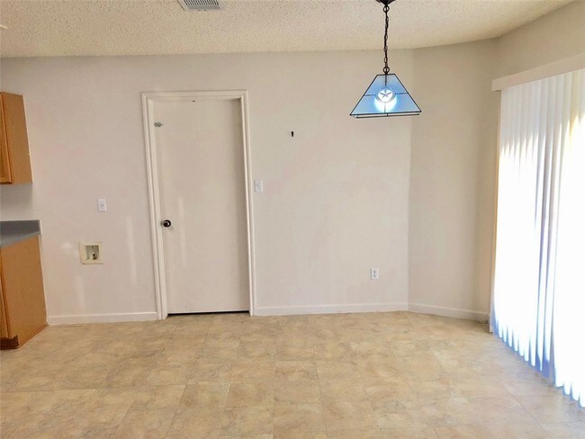 Foto del edificio - 17630 Dansworth Dr