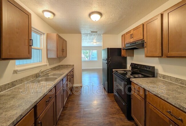 Foto del edificio - 2112 Figaro Ln