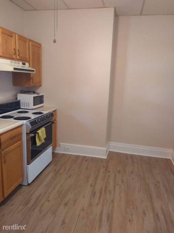 Building Photo - 1 br, 1 bath Apartment - 304 Fisk Avenue