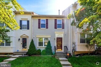 Building Photo - 4255 Star Cir
