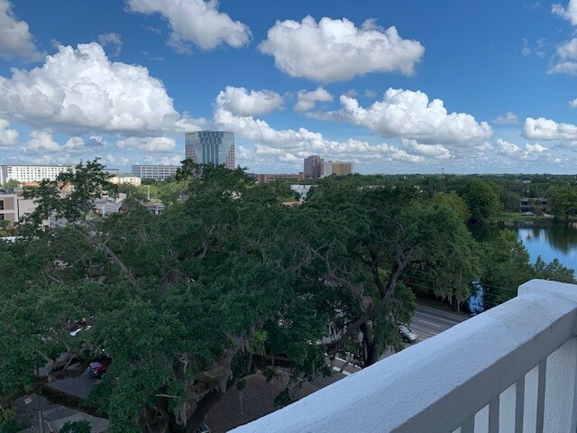City View - 400 E Colonial Dr