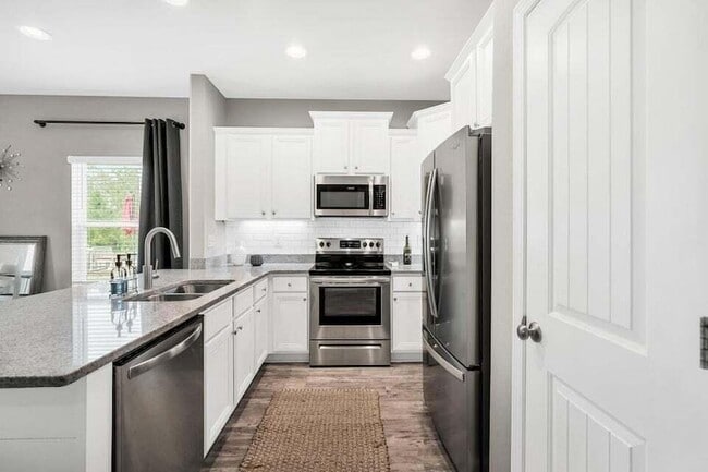 Building Photo - 89 Crossing Ln