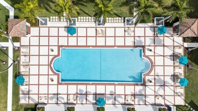 Foto del edificio - 100 SE 5th Ave