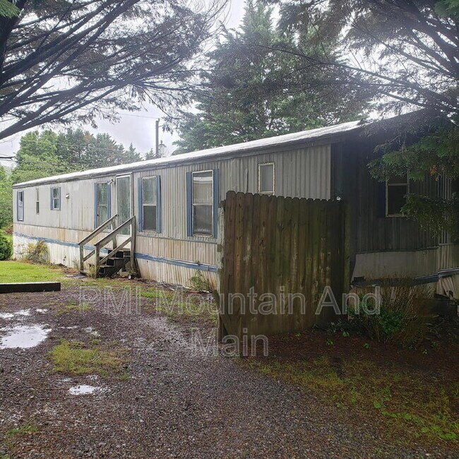 Photo - 319 Iotla Valley Park Rd House