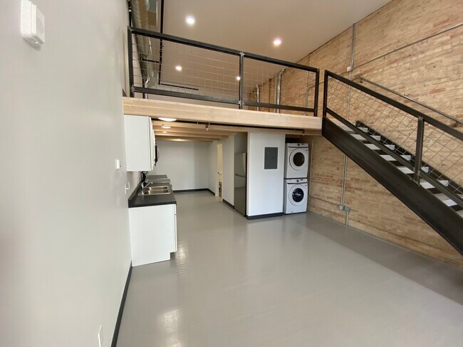 Foto del edificio - 623 Saint Joseph St