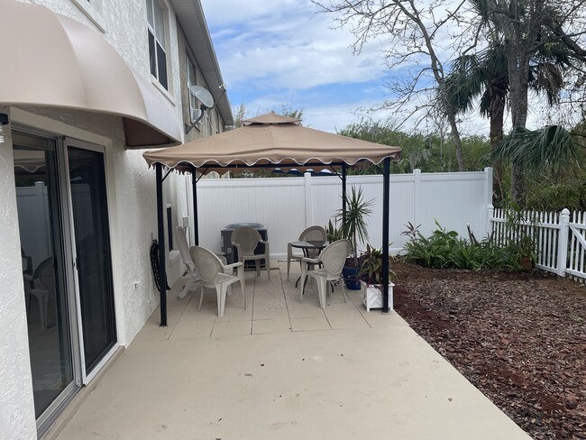 Building Photo - 723 Laurel Bay Cir