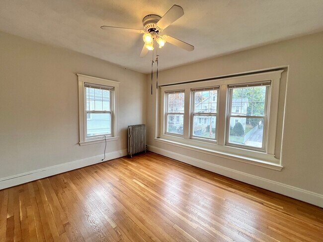 Foto del edificio - 171 School St