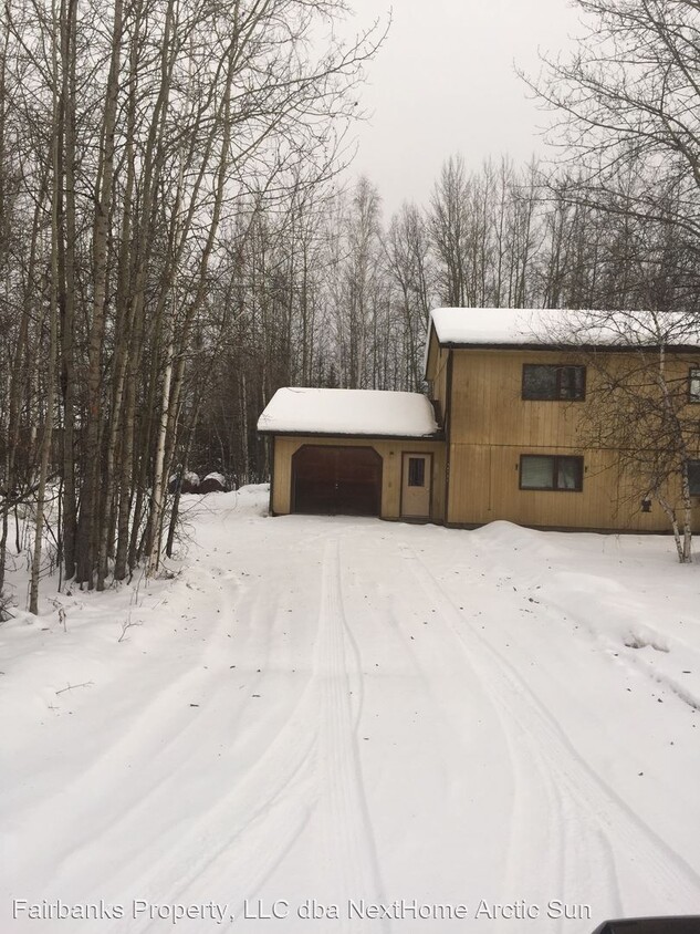 Primary Photo - 3472 Biathalon Ave