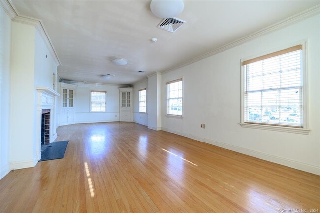 Building Photo - 209 Dunn Ave