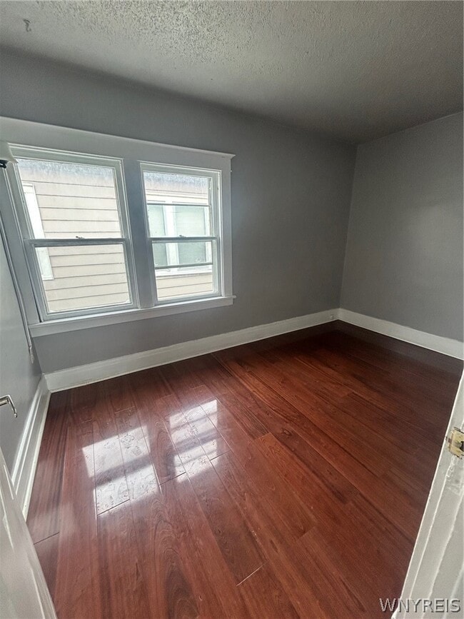 Building Photo - 34 Sandrock Rd