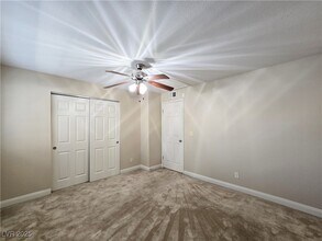 Building Photo - 2750 S Durango Dr