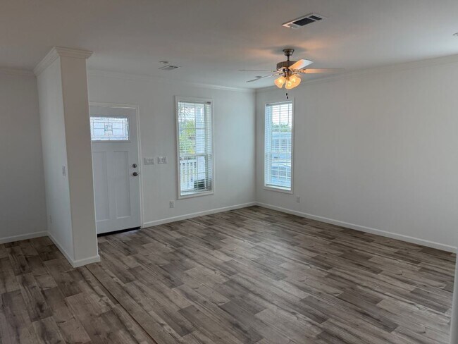 Foto del edificio - 310 8th St