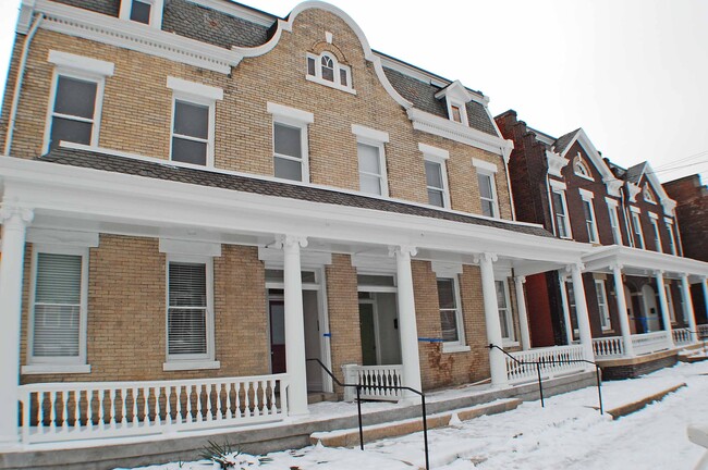 Foto del edificio - The Row at Cary Place