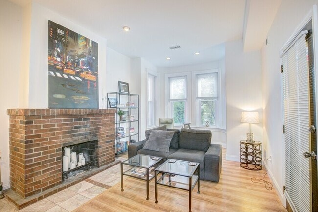 Photo - 1527 T St NW Apartment