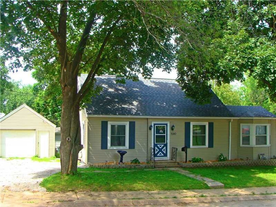 Primary Photo - Marion Single Family Home for Rent!