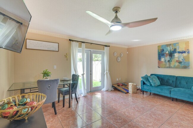 Foto del edificio - 2222 NW 135th Terrace