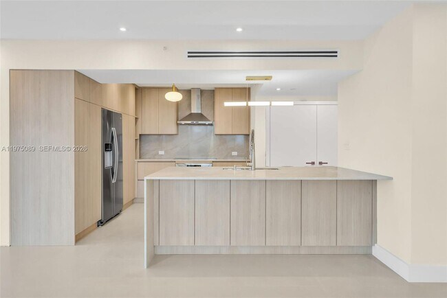 Building Photo - 19355 Turnberry Way