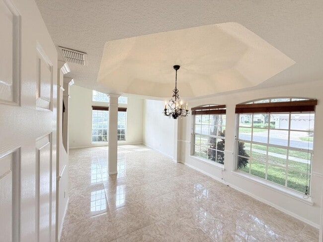 Foto del edificio - 8055 Glitter Ct