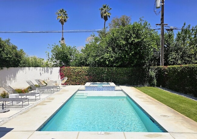 Building Photo - 73280 San Nicholas Ave