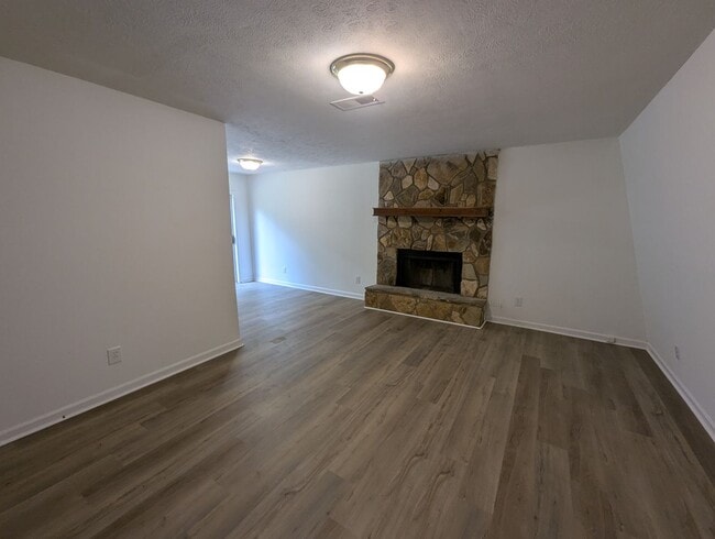 Photo - 560/562 Rustwood Dr Apartment