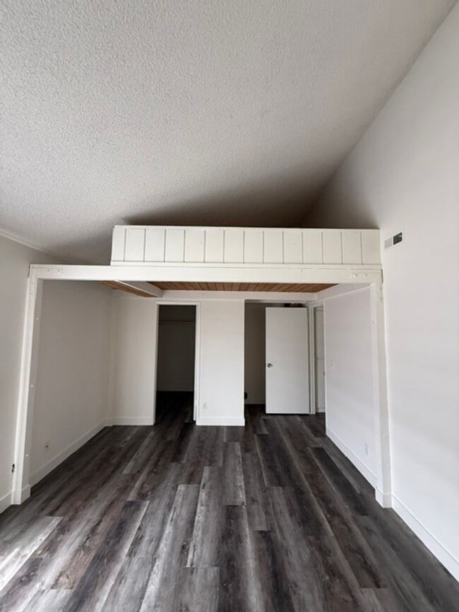 Foto del edificio - 1835 W 145th St
