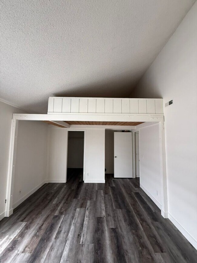Foto del edificio - 1835 W 145th St
