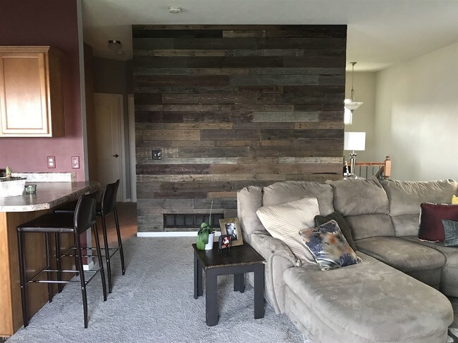 Foto del edificio - 16409 Camden Ave