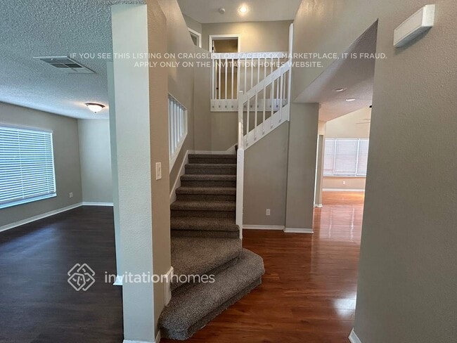 Building Photo - 2404 Needham Dr
