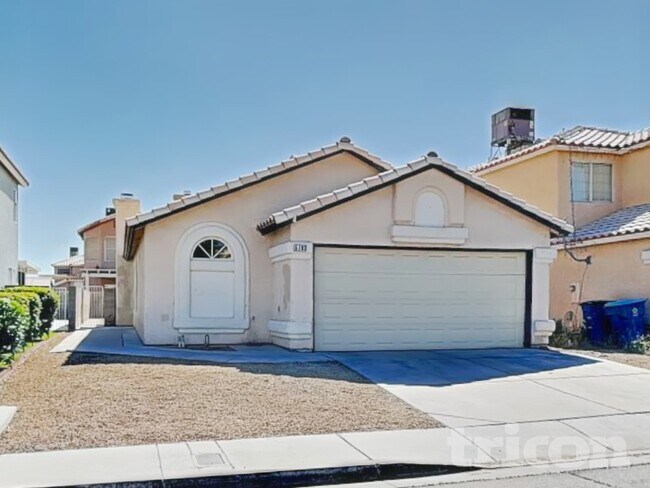 Foto del edificio - 5703 Roundrock Dr