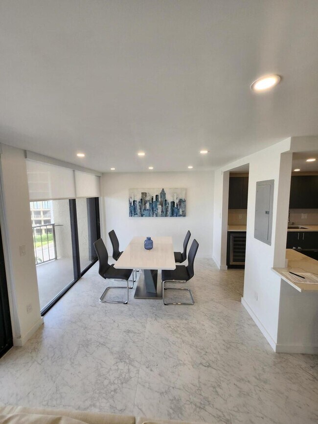 Foto del edificio - 859 Jeffery St