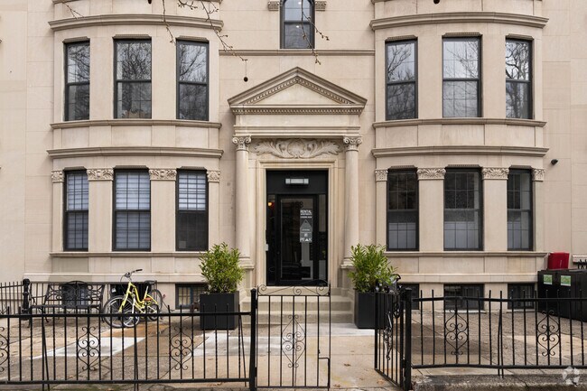 Entrada - 453 3rd St