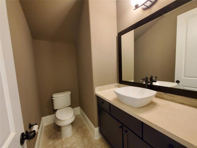 Foto del edificio - 3430 Duplin Creek Dr