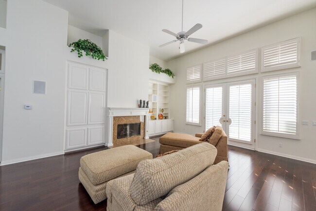 Building Photo - 468 Braxfield Ct