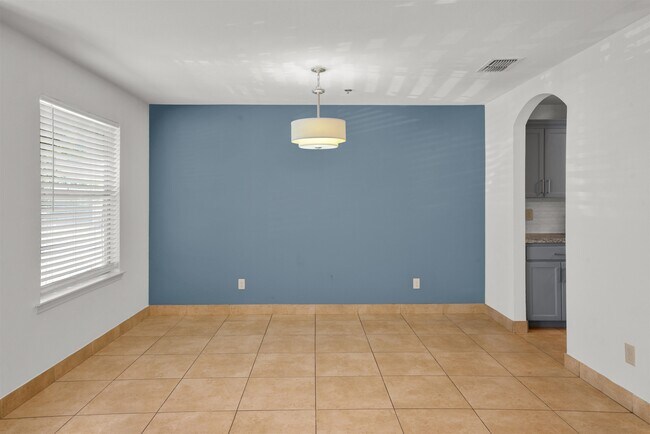 Foto del edificio - 7607 King Arthurs Ct