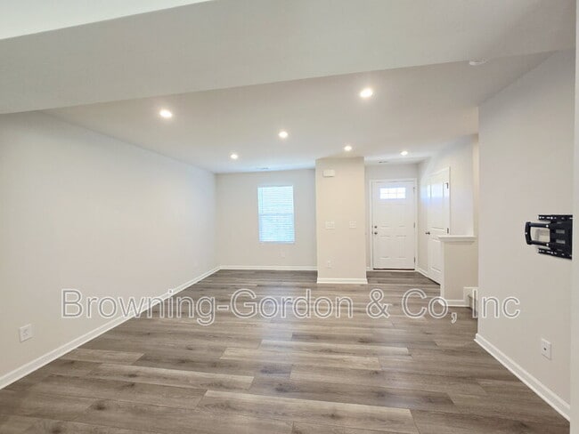 Building Photo - 2757 Thornton Grove Blvd