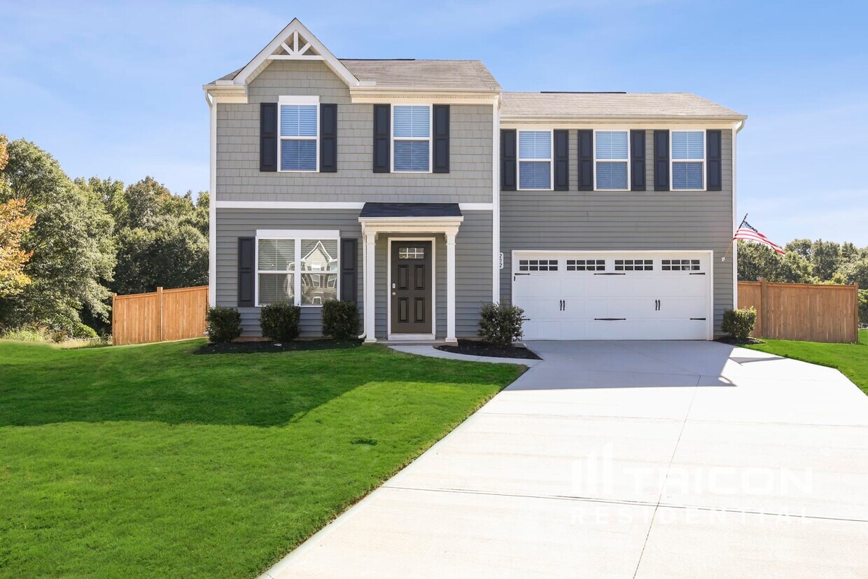 202 Portchester Ln, Greenville, SC 29605 House Rental in Greenville