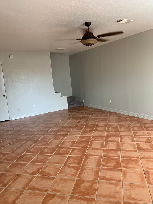 Building Photo - 8515 Glen Meadow Ln