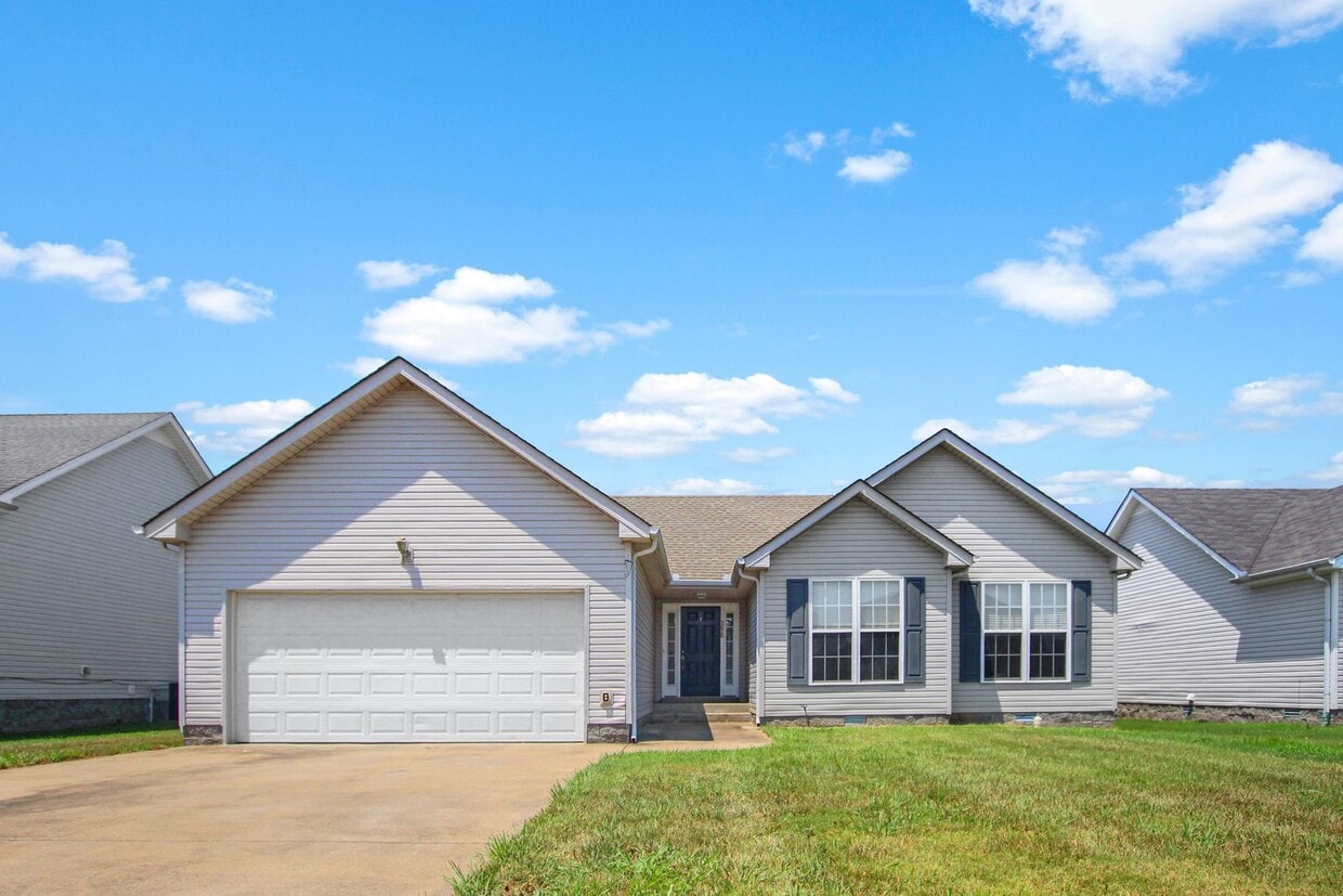 Primary Photo - Pet Friendly Three Bedroom!