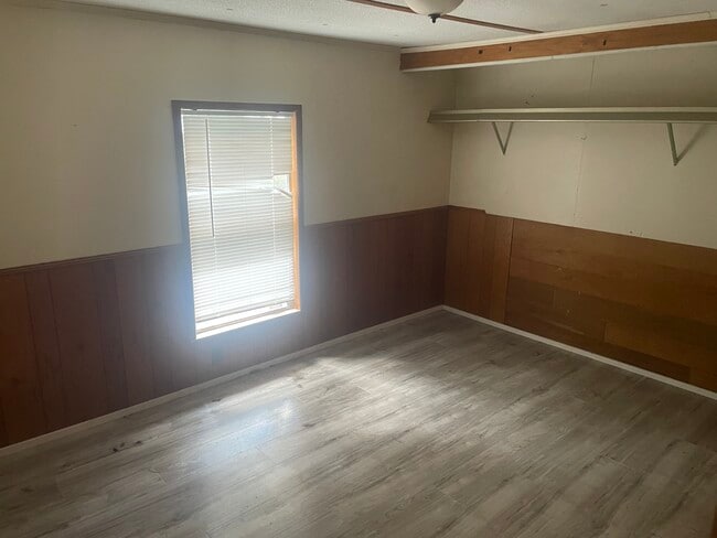 Building Photo - 17 Fleetwood Cir