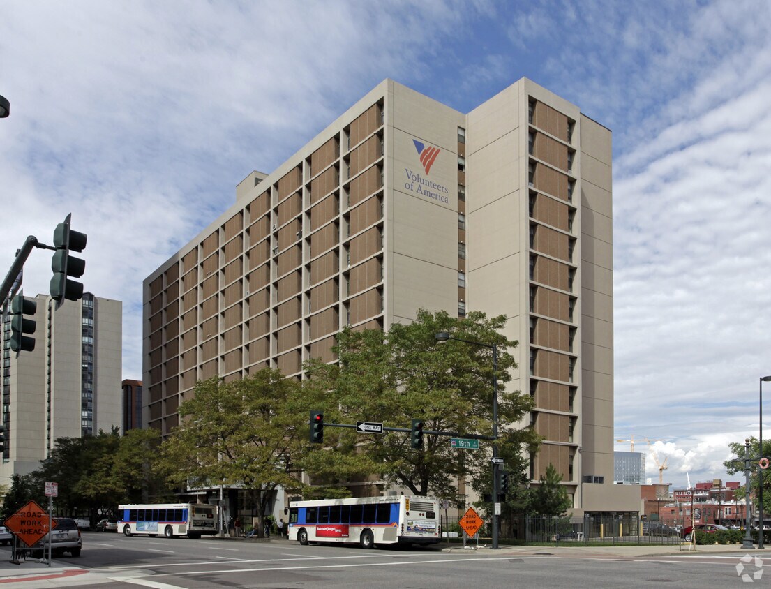 Primary Photo - Sunset Park Apartments