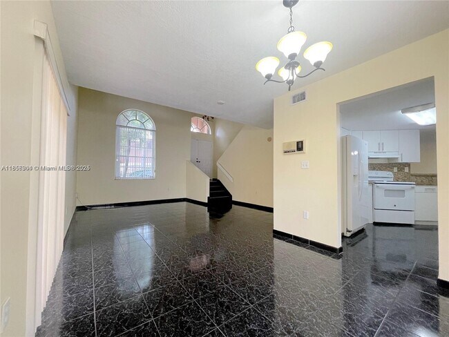 Foto del edificio - 12405 NW 7th St