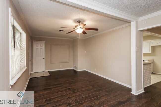 Foto del edificio - REDUCED! 1st full month free rent