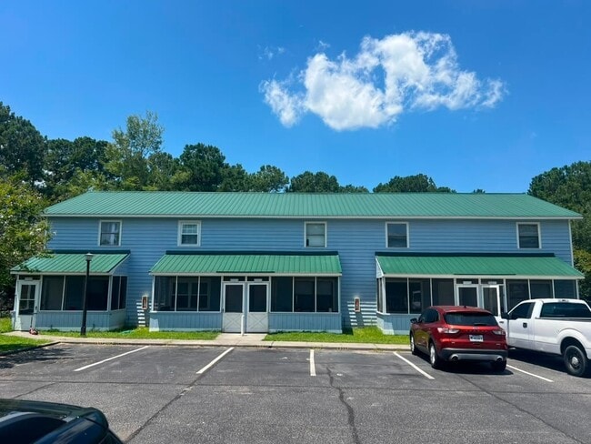 Building Photo - 1237 Shalom Dr