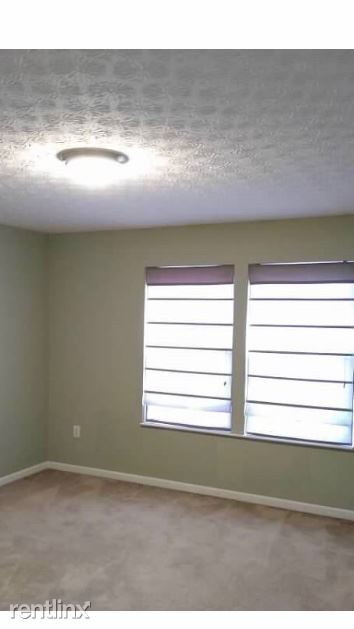 Foto del edificio - 4 br, 3.5 bath Townhome - 690 Faith Ann Dr