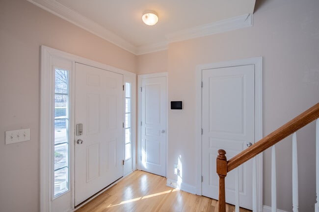 Photo - 5713 Catskill Ct House