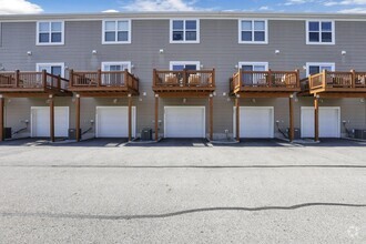 Building Photo - 483 Autumn Ridge Cir