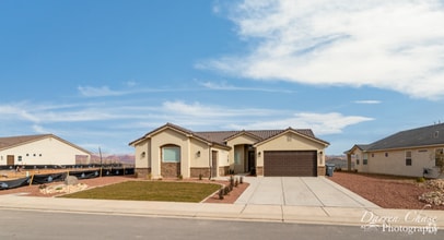 Building Photo - 589 Alserio Ln