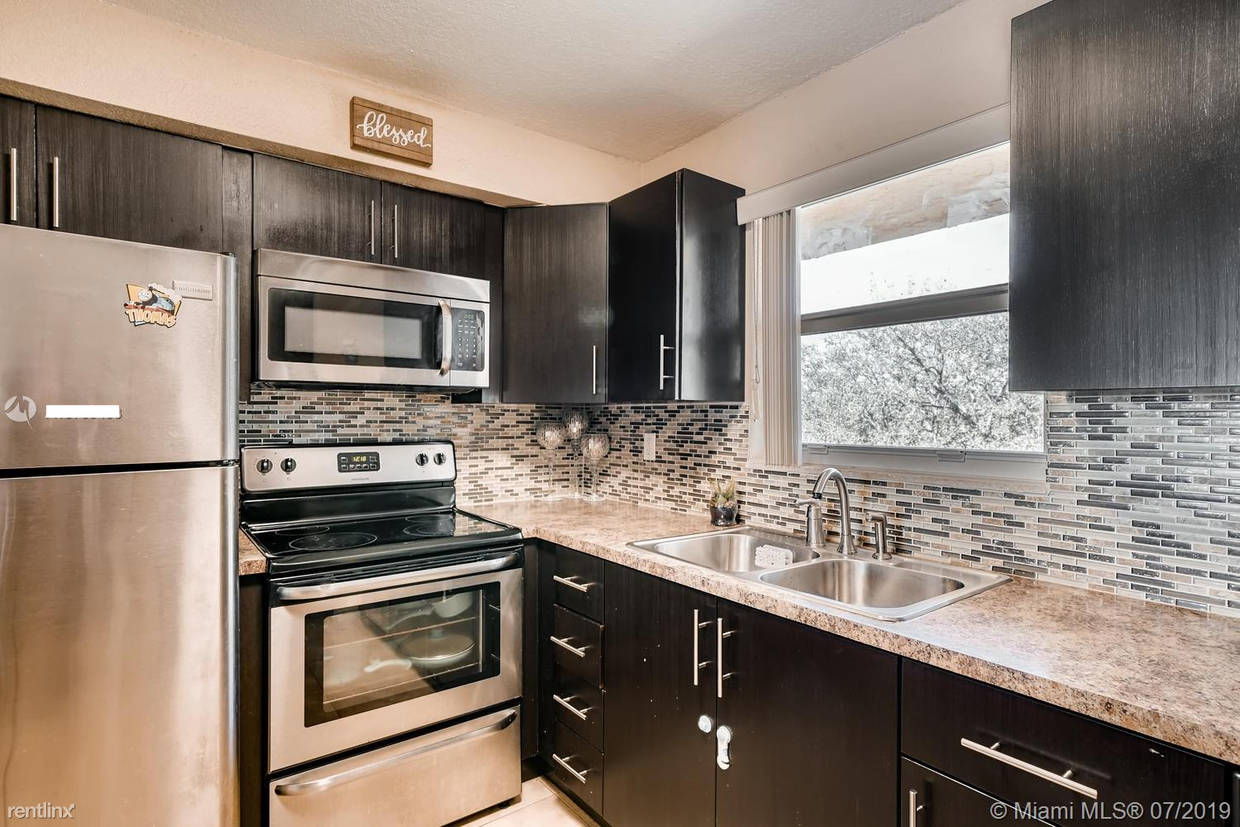 Primary Photo - 2 br, 2.5 bath Apartment - The Beach Club
