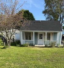 Building Photo - 1216 E Jefferson Blvd