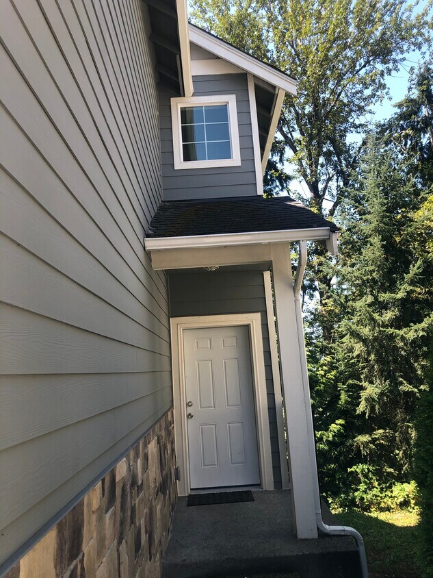 Foto del edificio - 311 50th St SE